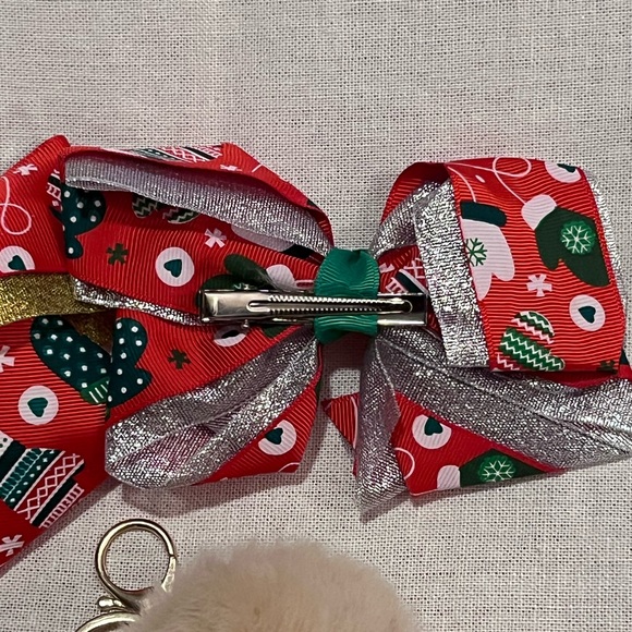 Christmas Hair Bows with Fluffy Key Chain. - Picture 4 of 5